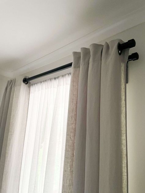 Linen Curtains Bedroom, Minimalist Curtains, Apartment Curtains, Curtain Inspiration, Neutral Curtains, Window Curtains Living Room, Window Curtains Bedroom, Brown Curtains, Beige Curtains