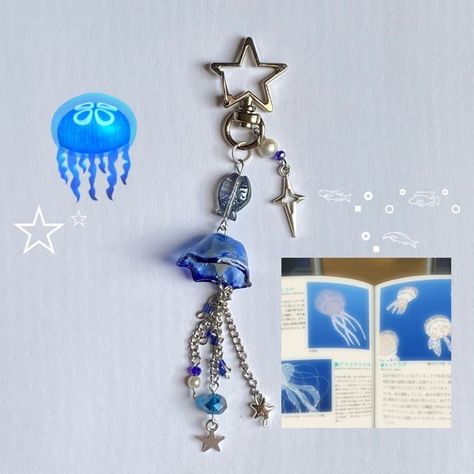 Jelly Fish Bracelet, Jellyfish Keychain Aesthetic, Jelly Fish Jewelry, Jellyfish Keychain Beads, Oceancore Outfit, Sea Keychain, Jellyfish Accessories, Aesthetic Trinkets, Keychains Aesthetic