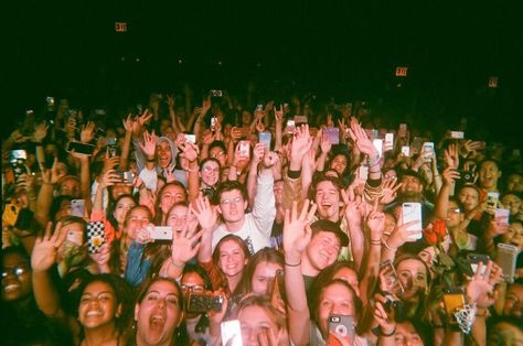 paul took this of the concert crowd Crowd Clapping, Band Performance, Concert Crowd, Big Crowd, Large Crowd, The Concert, Concert Photography, Ap Art, Music Stuff