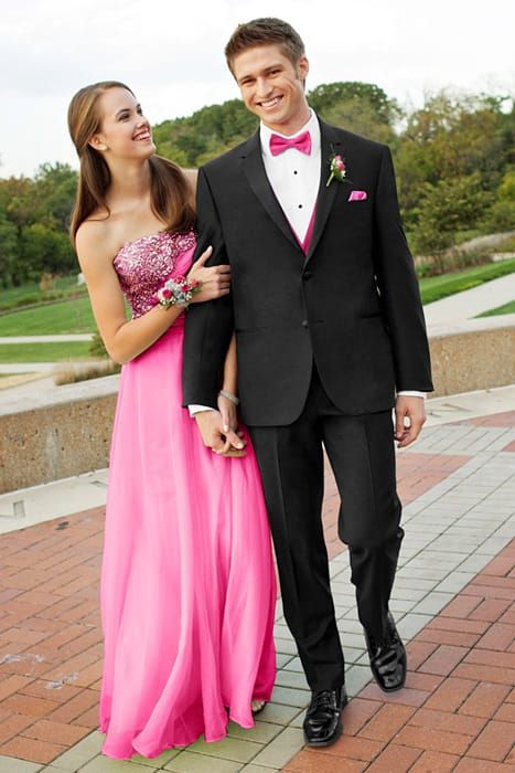 Prom Attire For Guys 2023, Prom For Guys 2023, Prom Tuxedo 2023, Prom Guys Outfits Ideas, Prom Outfits For Guys Pink, Prom Looks For Guys 2023, Prom Tuxedo Ideas Couple, Prom Suit Ideas, Prom Tuxedo Ideas