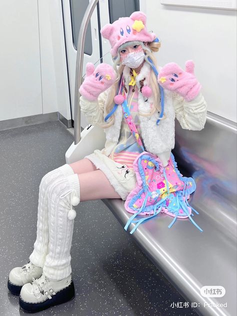 Japanese Street Fashion Harajuku Kawaii, Decora Clothes, Decora Kei Aesthetic, Decora Fashion Outfits, Chinese Y2k, Decora Kei Fashion, Decora Outfits, Decora Fashion, Harajuku Decora