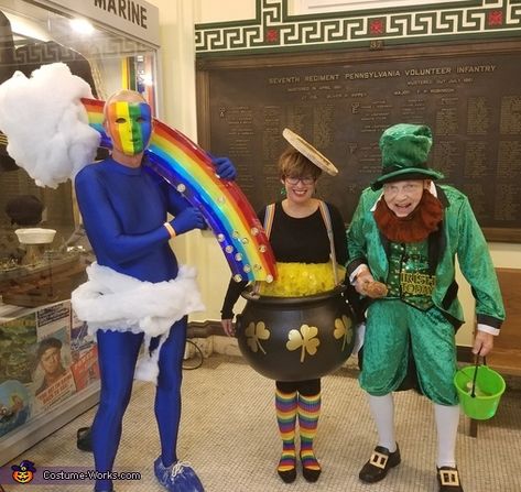 Lucky Charms Group Halloween Costume Idea Irish Halloween Costume, Lucky Charms Costume, Marshmallow Costume, St Patricks Day Costume, Charmed Costumes, Holloween Costumes, Irish Costumes, Beer Olympics, Leprechaun Costume