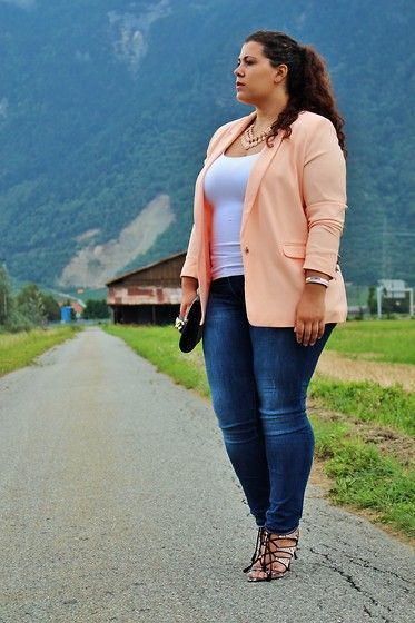 Stylish ways for curvy and plus size women to wear Blazer (18) Xl Mode, Plus Size Looks, Mode Tips, Look Plus Size, Big Girl Fashion, Elegante Casual, Outfit Trends, Moda Plus, Stylish Plus