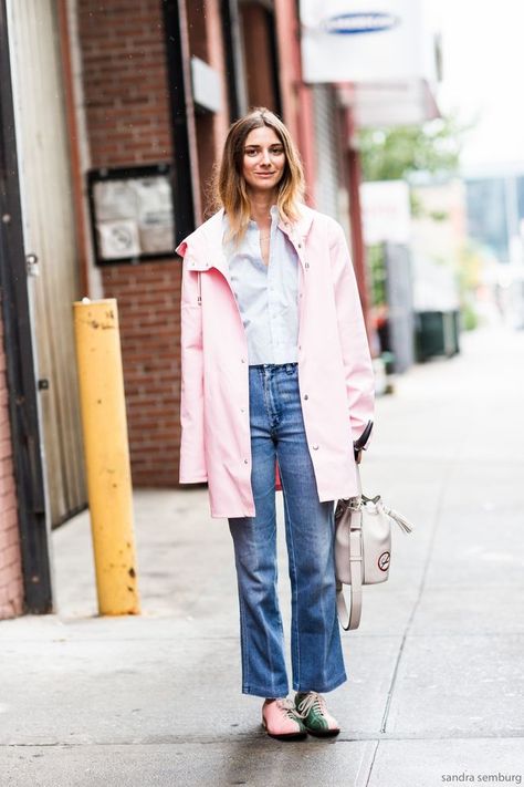 Pink raincoat Hot And Rainy Weather Outfits, Summer Rain Outfit, Rains Raincoat, Rainy Weather Outfits, Stutterheim Raincoat, Cute Raincoats, Hot Weather Outfits, Pink Raincoat, Rain Outfit