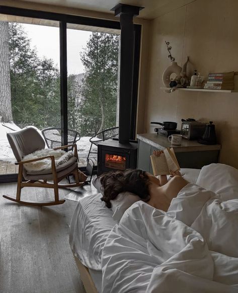 Winter Cabin, Slow Life, Cabin Life, Slow Living, A Book, A Woman, Sweet Home, Dream House, Villa