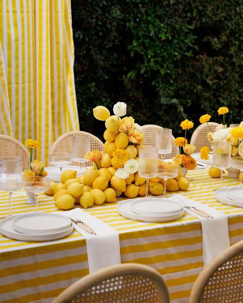 Avant Garden | Summer celebration with sunshine and lemons! 🍋… | Instagram Tablescape With Lemons, Lemon Theme Dinner Party, Lemon Centrepiece, Lemon Table Centerpieces, Limoncello Lemonade, Sunshine And Lemons, Lemon Tablescape, Italian Baby Showers, Lemon Table Decor