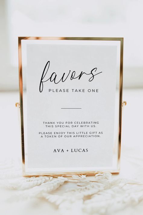 Wedding Favor Sign Template, Printable Please Take A Favor Signage, Modern & Minimal Favor Sign for Wedding Reception or Engagement Party - Etsy Australia Party Favor Signs Wedding, Wedding Favor Signage, Take A Favor Sign, Wedding Favor Sign, Drink Favors, Wedding Favours Sign, Engagement Party Favors, Sign For Wedding, Engagement Favors