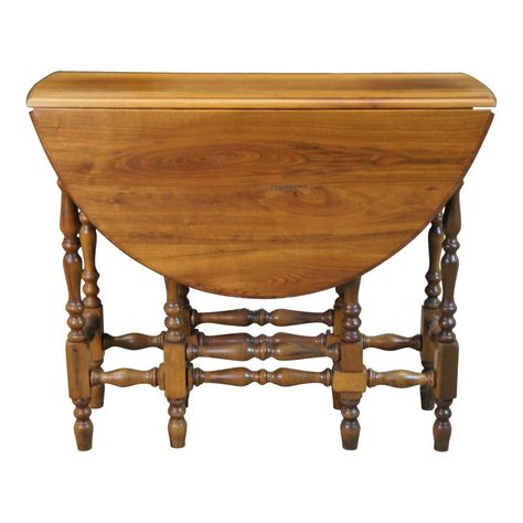 Antique English William & Mary style walnut drop leaf gateleg table featuring oval form with turned legs. Antique Gate Leg Table, Dining Side Table, Gateleg Table, Pembroke Table, William & Mary, William And Mary, Drop Leaf Table, Leaf Table, Flipping Furniture