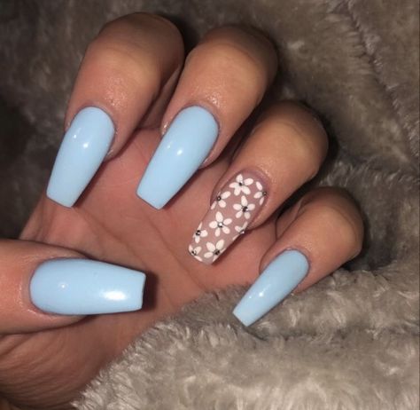 Blue Flower Nails, Baby Blue Acrylic Nails, Lilac Nails, Blue Acrylic Nails, Simple Acrylic Nails, Long Acrylic Nails Coffin, Gem Nails, Acrylic Nails Coffin Short, Summer Acrylic Nails