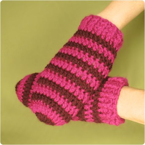 Crochet Mitten Patterns for Beginners | Finished Size: One size fits most. From tip of finger to wrist = 8 1/2 ... Crochet Mitts, Crochet Mittens Pattern, Baby Hat Patterns, Crochet Socks, Crochet Mittens, Crochet Booties, Crochet Gloves, Mittens Pattern, Crochet Baby Hats