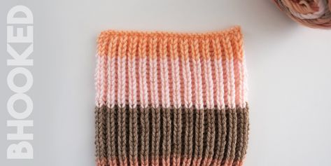 The fisherman's rib stitch is perfect when you need a textured stitch that's reversible, doesn't curl, and is easy to knit. Scarfie Yarn, Fisherman's Rib, Fishermans Rib, Knitting Stitches Tutorial, Rib Stitch, Textured Yarn, Bind Off, How To Knit, Yarn Needle