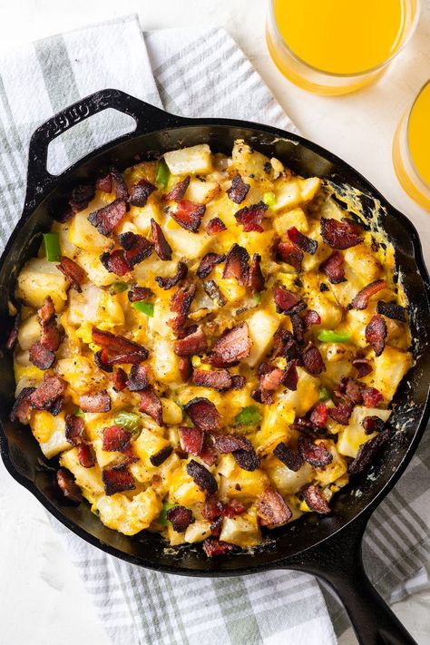 Eggs Bacon Potatoes Casserole, Potato Egg Bacon Breakfast, Bacon Eggs Recipes, One Pan Breakfast Skillet, Bacon Eggs Potatoes Skillet, Potato Egg Breakfast Skillet, Farmers Breakfast Skillet, Breakfast Ideas Potatoes Eggs, Bacon Egg And Potato Breakfast Skillet