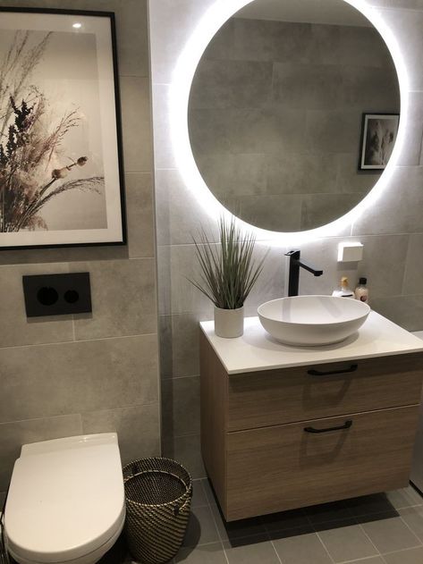 Modern Small Washroom, Small Toilet Mirror, Washroom Mirror With Light, L Shaped Small Bathroom, Mirror Ideas For Washbasin, Small Bathroom With Round Mirror, Bathroom Mirror Small Space, Basin For Bathroom, Toilet Simple Design