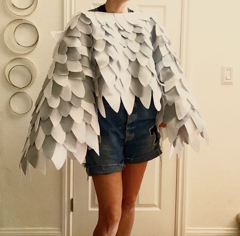 White Owl Hat, Diy White Owl Costume, Easy Owl Costume, Hedwig Owl Costume, Hedwig Costume Woman, Owl Halloween Costumes For Women, Owl Diy Costume, Homemade Owl Costume, Owl Costume Diy Women