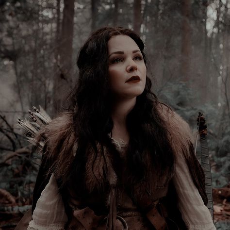 Snow Once Upon A Time, Ginnifer Goodwin Once Upon A Time, Once Upon A Time Mary Margaret, Mary Margaret Blanchard Aesthetic, Once Upon A Time Snow White, Snow White Once Upon A Time, Snow White Ouat Aesthetic, Hunt Aesthetic, Ouat Snow White