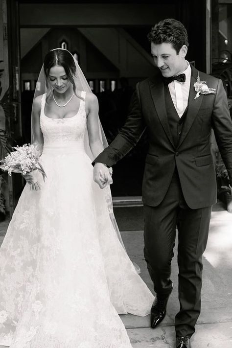 Keleigh Sperry, Celebrity Wedding Gowns, Famous Wedding Dresses, Celebrity Bride, Iconic Weddings, Celebrity Wedding Dresses, Miles Teller, Pretty Wedding Dresses, Celebrity Wedding