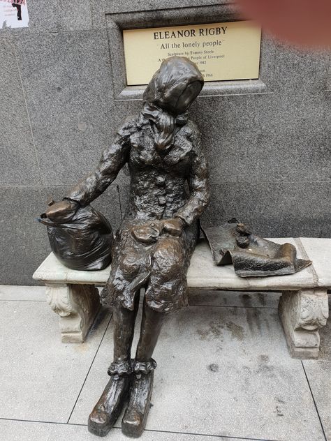 "All The Lonely People " Eleanor Rigby. Tommy Steele, Eleanor Rigby, Liverpool Home, Arts Integration, Beatles Songs, Sculptures & Statues, Paul Mccartney, John Lennon, The Beatles