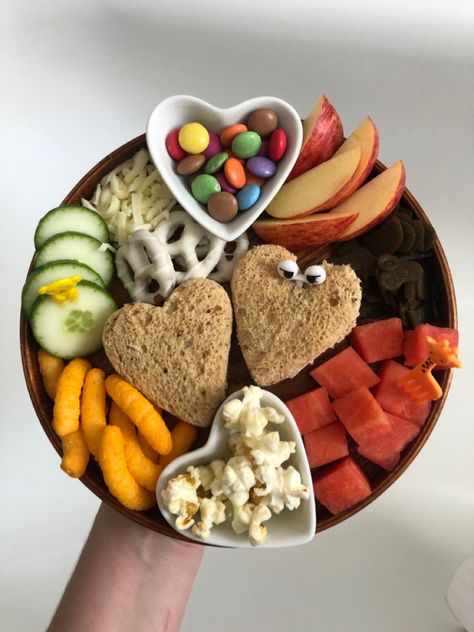 Some simple picky bits thrown together. Including cheese sandwiches, watermelon, sweet and salted popcorn, cucumber and bear claw snacks. #kidslunch #lunchideas #kidsfood Picky Bits Platter, Lunch Platter Ideas, Picky Bits, Lunch Platter, Salted Popcorn, Platter Ideas, Bear Claw, Cheese Sandwiches, Kids Lunch