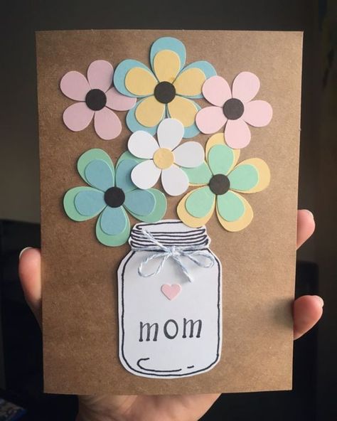 Greeting Card For Mothers Birthday, Cute Birthday Card For Mom, Folder Design Ideas, Paper Design Ideas, Diy Mothers Day Cards, Cards For Mothers Day, Folders Design, Handmade Teachers Day Cards, Mothers Day Cards For Kids