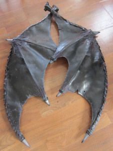 Demon Wings Tutorial Pt 3. - Texturing and Painting: Gargoyle Costume, Wings Tutorial, Wings Diy, Realistic Costumes, Cosplay Horns, Morrigan Aensland, Art Thoughts, Demon Wings, Diy Wings