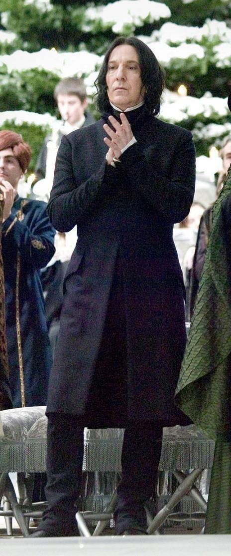 Snape Alan Rickman, Severus Snape Yule Ball, Snape Imagines, Severus Snape Imagines, Snape Yule Ball, Rogue Harry Potter, Severus Sneep, Alan Rickman Snape, Harry Potter Universe