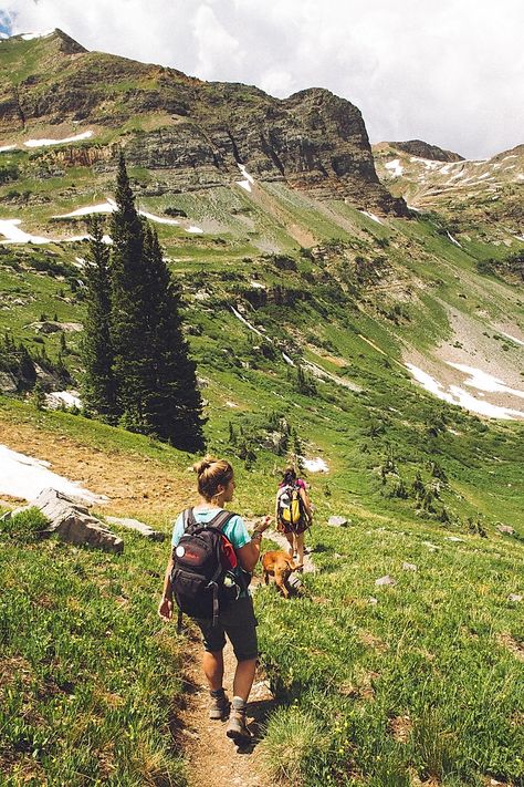 Hiking Pics, Colorado Trail, Adventure Essentials, 10 Essentials, Hiking Photography, Hiking Pictures, Summer Hiking Outfit, Hiking Aesthetic, Hiking Fashion