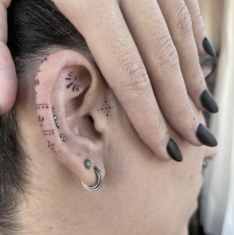 Ears Tattoo Ideas, Behind The Ear Tattoo Ideas Minimalist, Ear Tattoos And Piercings, Ear Adornment Tattoo, Edge Of Ear Tattoo, Simple Ear Tattoos For Women, Ear Piercing And Tattoo, Minimal Ear Tattoo, Pretty Ear Tattoos