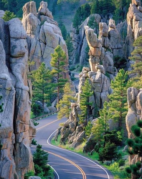 Crazy Horse Memorial, South Dakota Travel, Black Hills South Dakota, Cross Country Trip, Us Road Trip, Clear Lake, Black Hills, Beautiful Places In The World, Iconic Landmarks