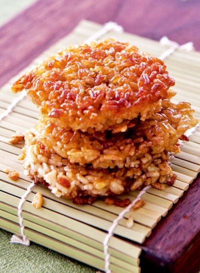 Recipe: Crispy Rice Patties - Recipelink.com Rice Patties Recipe, Rice Patty, Salmon Florentine, Sweet Corn Cake, Rice Patties, Rice Crispies Recipe, Cooking Fried Rice, Sweet Corn Cakes, Corn Cake