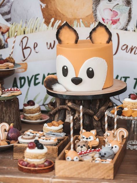 Kara's Party Ideas Woodland Forest Christening Party | Kara's Party Ideas Forest Animals Cake, Forest Animal Party, Crate Shelving, Dessert Animals, Fox Birthday Party, Forest Birthday Party, Fox Cake, Fox Party, Woodsy Decor