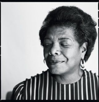 Maya Angelou photographed at the Algonquin Hotel, in 1987. Brigitte Lacombe, Maya Angelou Quotes, Be Good To Me, Today In History, Maya Angelou, Find Someone Who, Woman Standing, Happy Women, Powerful Quotes