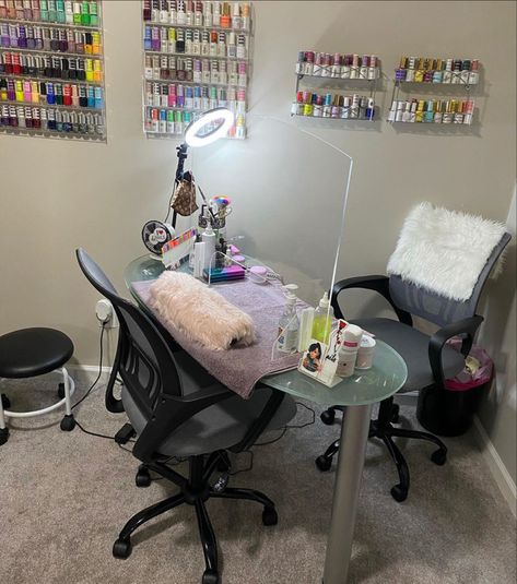 Nail Area Ideas At Home, Purple Nail Room, Nail Tech Room, Black And Purple Nails, Nail Room Ideas, Tech Room, Home Beauty Salon, Nail Station, Nail Work