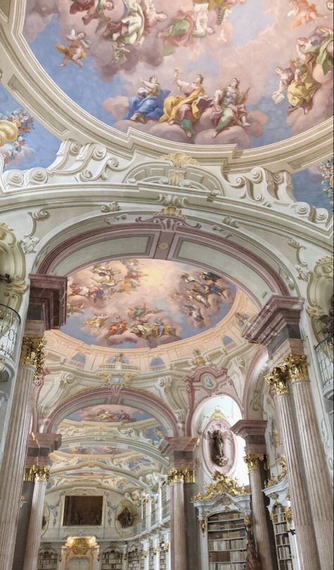 Painted Ceilings, Castle Aesthetic, Royal Aesthetic, Baroque Architecture, Images Esthétiques, Princess Aesthetic, Architecture Old, Jolie Photo, The Ceiling