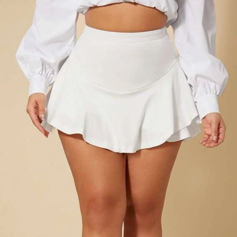 High Waisted Mini Skort Super Cute On! Perfect Condition Brand New White Skort Outfit, Ruffle Skort, Skort Outfit, White Skort, All White Outfit, Skorts, White Outfits, White Skirts, Ruffle Hem