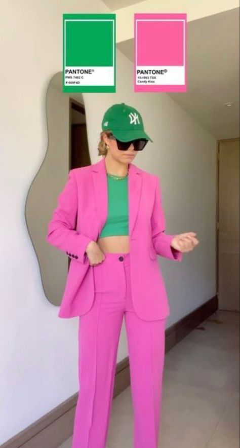 Pink And Green Color Block Outfit, Outfit Color Combos, Outfits Colorful, Modele Hijab, Color Outfits, Colour Combinations Fashion, Color Combos Outfit, Look Office, Color Blocking Outfits