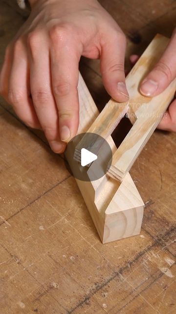 Wood Hacks Diy Projects, Types Of Wood Joints, Small Woodworking Shop Ideas, Construction Diy, Cnc Woodworking, Wood Joints, Small Woodworking Projects, Diy Garden Furniture, Woodworking Joinery