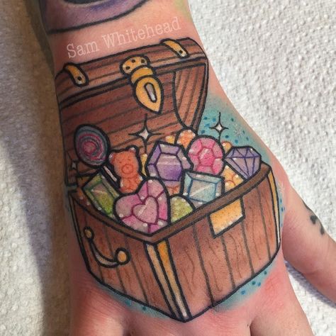 Hand full'o treasure and treats! Thanks Sammy you were super tough #treasurechest #treasure #cutetattoo #ladytattooers #uktta2016 #uktta #tattooworkers #realtattoos #uktattooartists #leeds by samwhiteheadtattoos - Pinned by @FancyAsMilly on instagram - Treasure Tattoo Ideas, Treasure Chest Tattoo, Treasure Tattoo, Sea Tattoo, Fresh Tattoo, Mom Tattoos, Chest Tattoo, Treasure Chest, Cute Tattoos