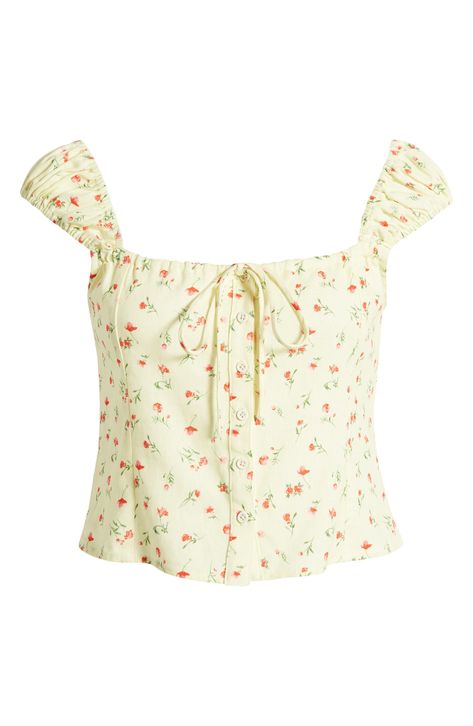 Scattered blooms bring the romance to a breathable linen-blend crop top that's destined for sunny days. 18" length (size medium) Front button closure Square neck Cap sleeves 54% linen, 46% viscose Dry clean Imported Short Sleeved Button Up Women, Summer Tops 2024, Cottage Core Tops, Cute Tops With Jeans, Floral Summer Tops, Summer Tops Aesthetic, Cottagecore Tops, Teen Tops, Yellow Shirt Outfit