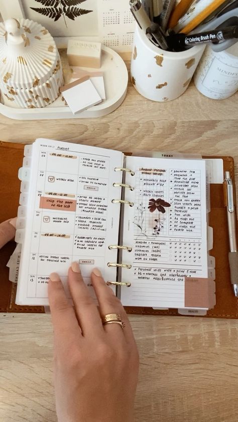 Printable Planner Inserts (@plannerroomshop) • Instagram photos and videos 6 Ring Planner, A6 Planner Ideas, Planner Decorating Ideas, Everyday Aesthetic, Franklin Planner, A6 Planner, Journal Business, Study Stuff, Personal Planners