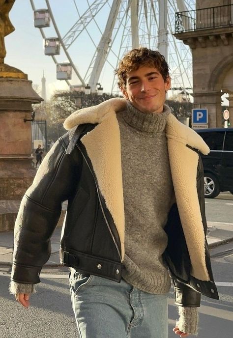 Winter Outfits Men Streetwear, Outfits Men Streetwear, Guy Fits, Winter Travel Outfit, Pilot Jacket, Italy Outfits, Men Stylish Dress, Guys Clothing Styles, Fall Outfits Men