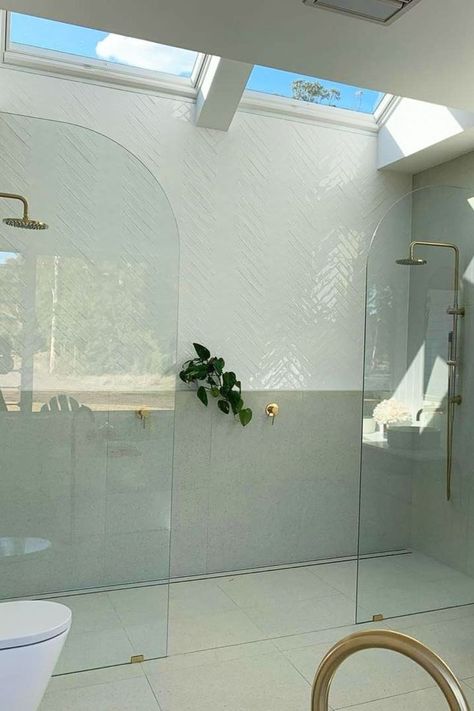 Luxury double shower layout with curved glass shower screens, chevron tiles and a skylight. Double Shower Ensuite, Double Shower Head Master Baths, Double Shower Heads, Wet Room Bathroom, Big Shower, Wet Room Shower, Double Shower, Dual Shower Heads, Luxury Shower