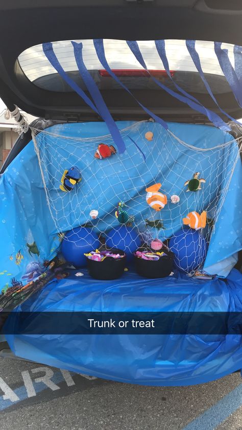 Under the sea themed trunk or treat. Church Trunk, Trunker Treat Ideas, Halloween Block Party, Trunk Or Treat Ideas, Handy Manny, Babymoon Photos, Halloween Class Party, Underwater Theme, Under The Sea Theme