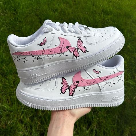 Custom Pink Butterflies Nike Air Force 1 Sneakers 👟Design: Hand-painted Custom Pink Butterflies with lots of details. 🎨Fully Customizable: Use the personalization box to request any design or theme you desire. 📍Default Option: No personalization request means you receive the showcased Pink Butterflies design. Expert Craftsmanship: Over four years of experience in custom sneaker artistry. Open Communication: Message for details on Etsy or Instagram (@all.by.alex) 🕣Creation Time: 2 weeks for a Custom Pink Nikes, Nike Af1 Custom, Personalized Sneakers, Rave Shoes, Custom Nike Air Force 1, Casual Shoes Women Sneakers, Nike Shoes Women Fashion, Nike Custom, Butterflies Design