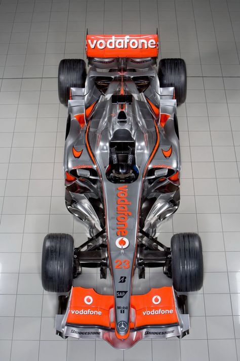 Mercedes-Benz auto - The Vodafone McLaren-Mercedes F1 Race Car F1 Wallpaper Hd, Mclaren Mp4, Classic Racing Cars, Mclaren Mercedes, Mc Laren, Mclaren F1, Bugatti Chiron, Formula 1 Car, F1 Racing