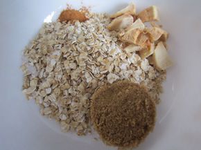 Seasoning Mix Recipes, Homemade Instant Oatmeal, Instant Oatmeal Packets, Diy Oatmeal, Brown Sugar Oatmeal, Apple Cinnamon Oatmeal, Dry Mixes, Homemade Oatmeal, Apple Oatmeal