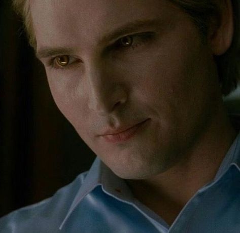 Dr Cullen, Cullen Family, Francois Arnaud, Carlisle Cullen, Vampire Twilight, Twilight Cast, Peter Facinelli, I Need Love, Twilight Photos