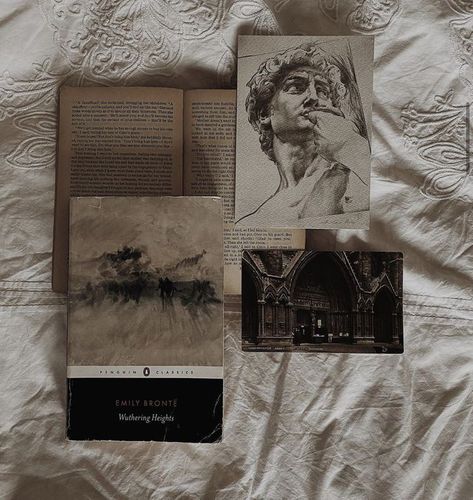 dark academia العصور الوسطى, Art Academia, Dark Acadamia, Drømme Liv, Academia Aesthetics, Light Academia Aesthetic, Seni Vintage, Arte Sketchbook, Dark Academia Aesthetic