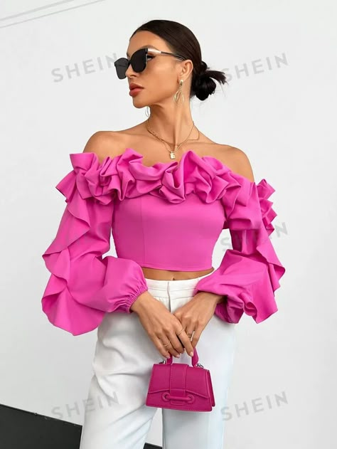 https://ch.shein.com/SHEIN-Priv-Off-Shoulder-Ruffle-Trim-Lantern-Sleeve-Going-Out-Black-Crop-Top-p-23780258-cat-1733.html?mallCode=1 Classic Red Dress, Cute Valentines Day Outfits, Nyfw Street Style, Valentine's Day Outfit, Stylish Jackets, Women Blouses, Cool Street Fashion, Crop Blouse, Lantern Sleeve