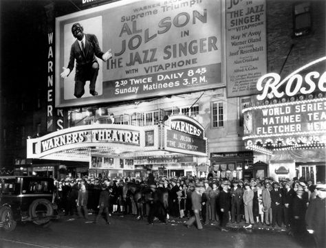 The premiere of The Jazz Singer at the Warners' Theatre, Broadway, New York City. October 6, 1927. The Jazz Singer 1927, Roaring 20s Aesthetic, 20s Aesthetic, 1920s Aesthetic, 1920s Jazz, The Jazz Singer, Barbara Streisand, Jazz Singer, Michael Bolton