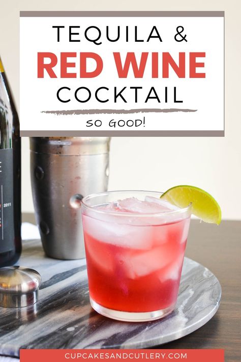 This refreshing Red Wine and Tequila Cocktail has only 5 ingredients and can be made in 5 minutes! With fresh lime and grapefruit soda, this easy wine cocktail is unique and flavorful. Plus how gorgeous is that pretty red color? Mixed Drink Ideas, Tequila Cupcakes, Cocktails With Tequila, Kid Drinks Recipes, Wine Margarita, Tequila Mixed Drinks, Red Wine Cocktails, Red Wine Drinks, Tequila Soda